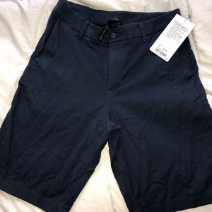 Lululemon commission short 11 size 31 NWT